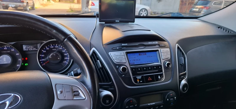 Hyundai IX35 2.0-163к.с. газ-бензин, снимка 7 - Автомобили и джипове - 52493961