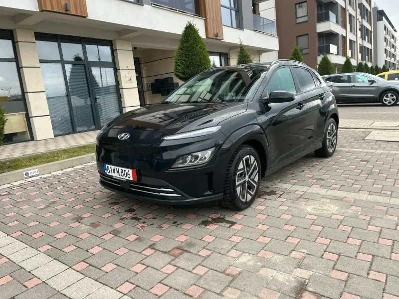 Hyundai Kona Premium 64 kW, кожен салон, панорамен покрив