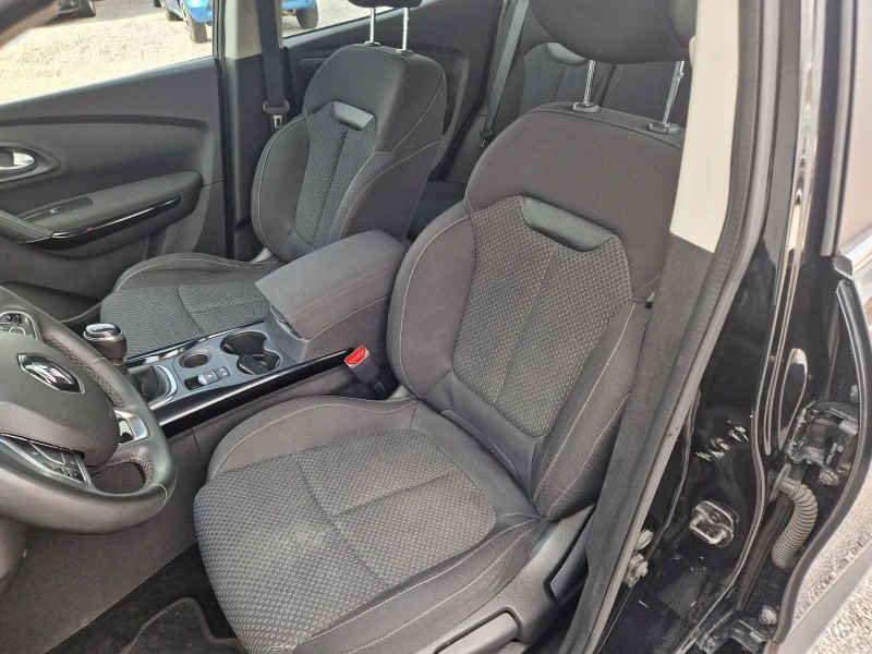 Renault Kadjar 1.5DCi Facelift Euro6, снимка 8 - Автомобили и джипове - 53363841