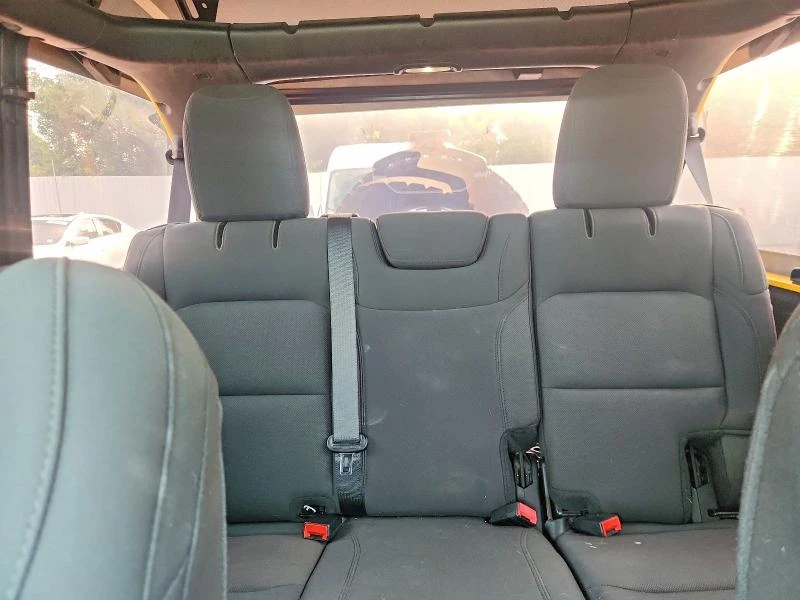Jeep Wrangler, снимка 10 - Автомобили и джипове - 55572264