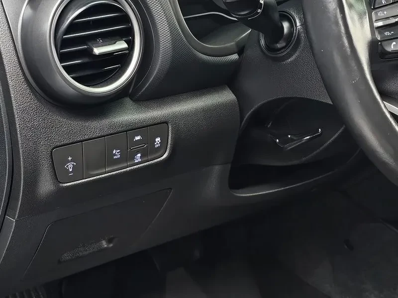 Hyundai Kona Electric Premium, снимка 16 - Автомобили и джипове - 56657521