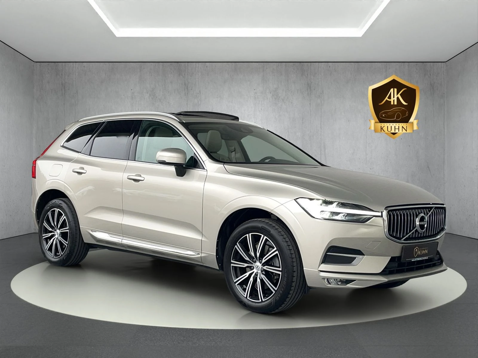 Volvo XC60  B5* Inscription AWD-PANORAMA-KEYLESS - изображение 8