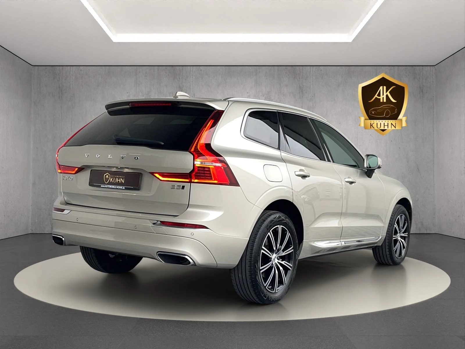 Volvo XC60  B5* Inscription AWD-PANORAMA-KEYLESS - изображение 7