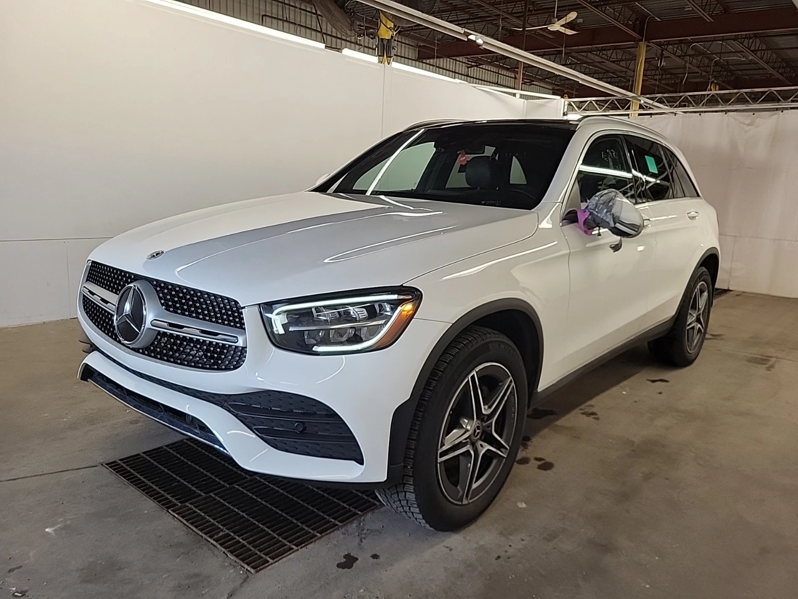 Mercedes-Benz GLC 300 Back up* Пано* Подгрев* Авто финанс.*  - изображение 2