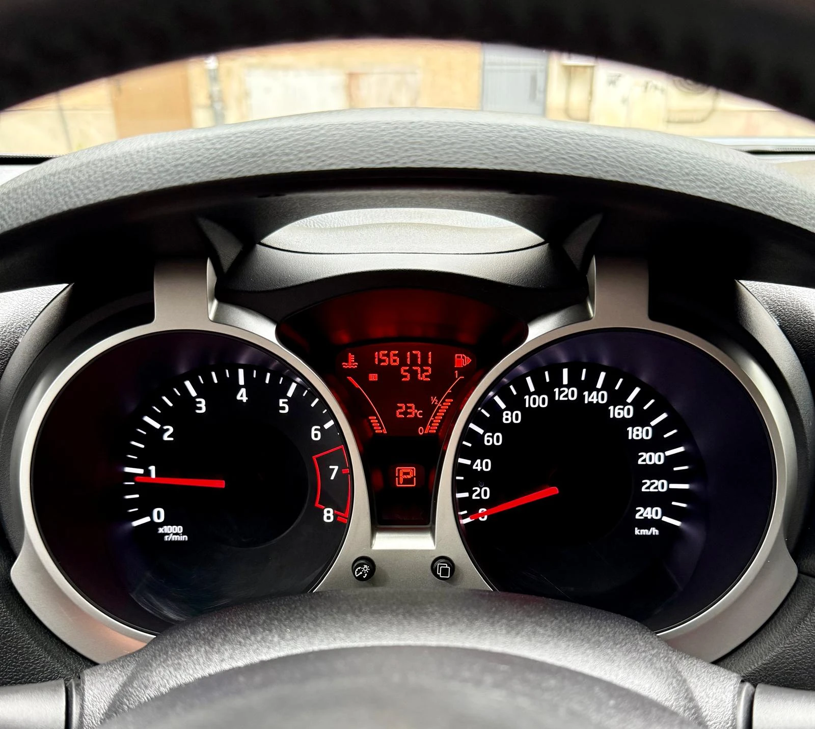 Nissan Juke 1.6I TURBO 4X4 - изображение 8
