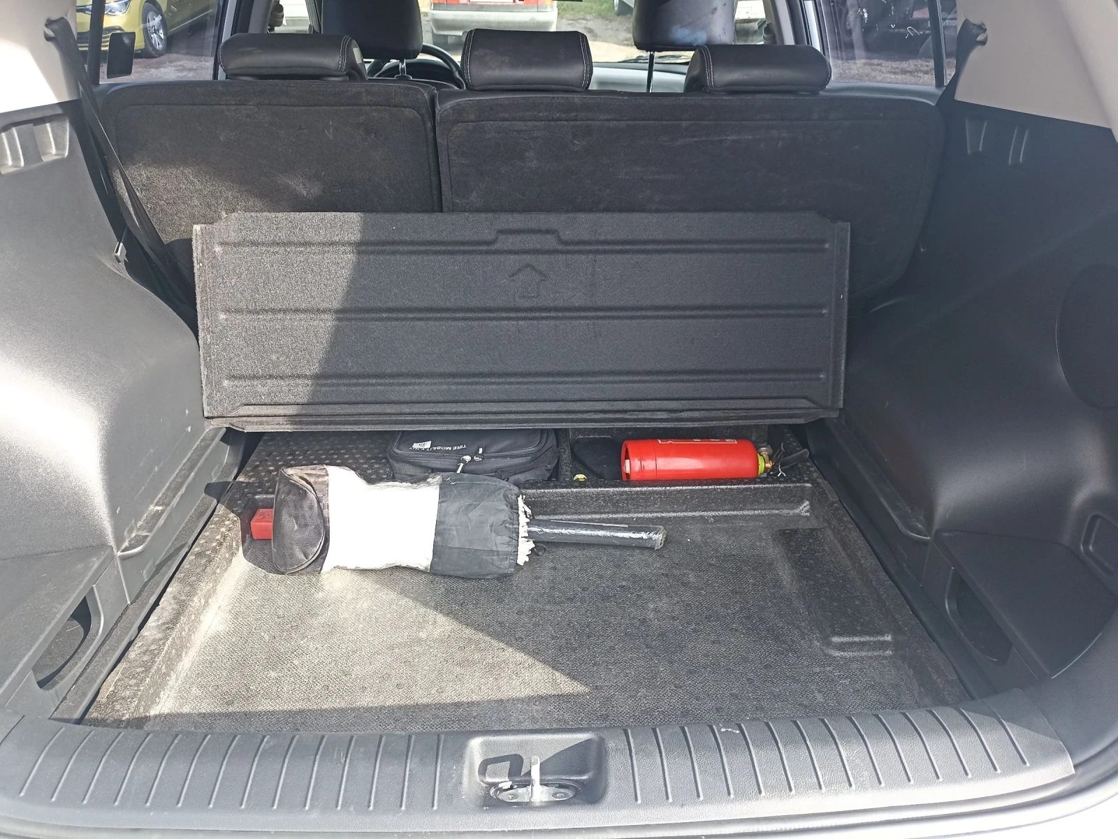 Kia Sportage 2.0 CRDI 4X4 Premium XS - изображение 8