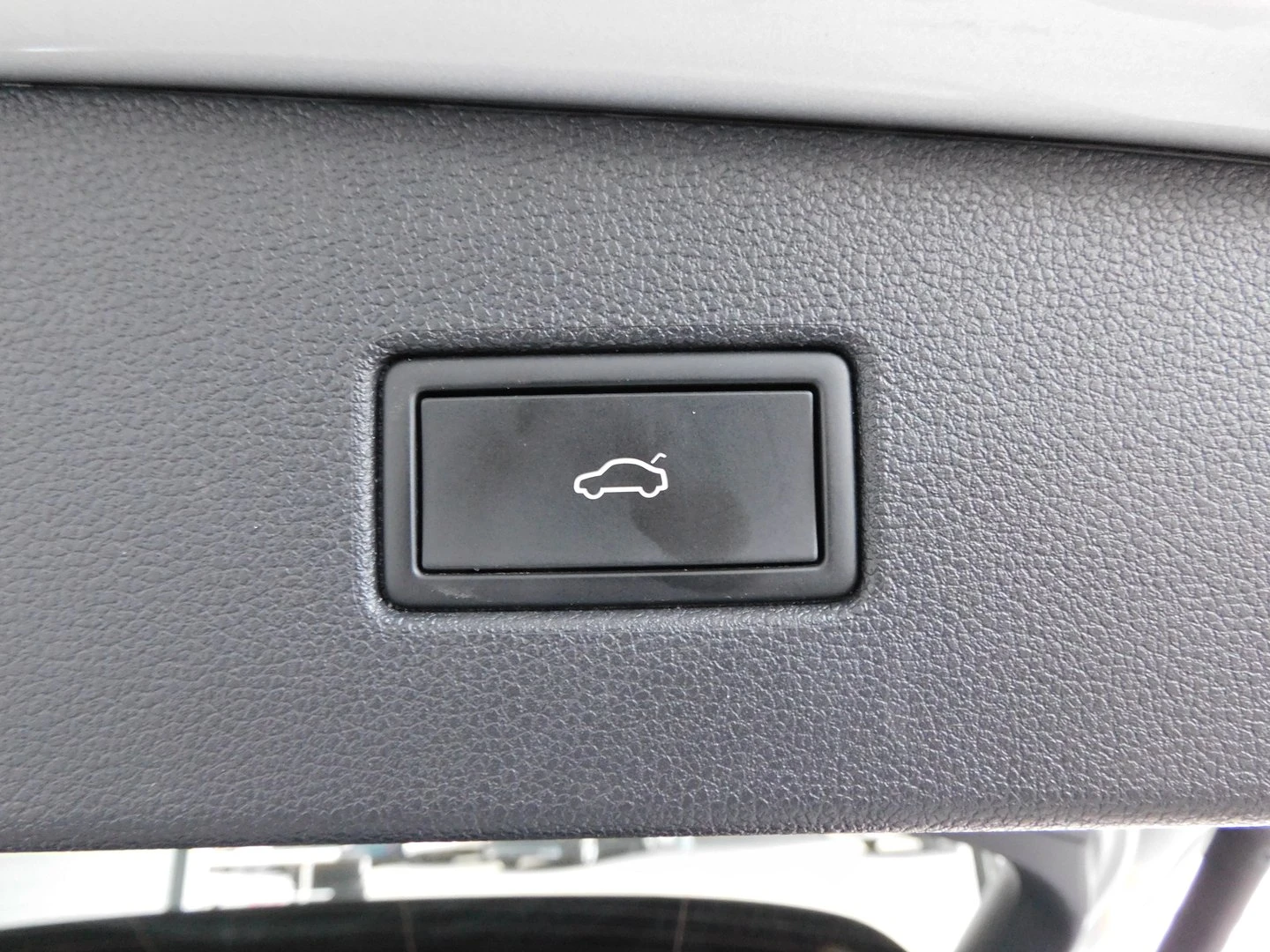 VW Tiguan R-Line 2.0 TDI SCR 4MOTION DSG | Mobile.bg � ����������� 11