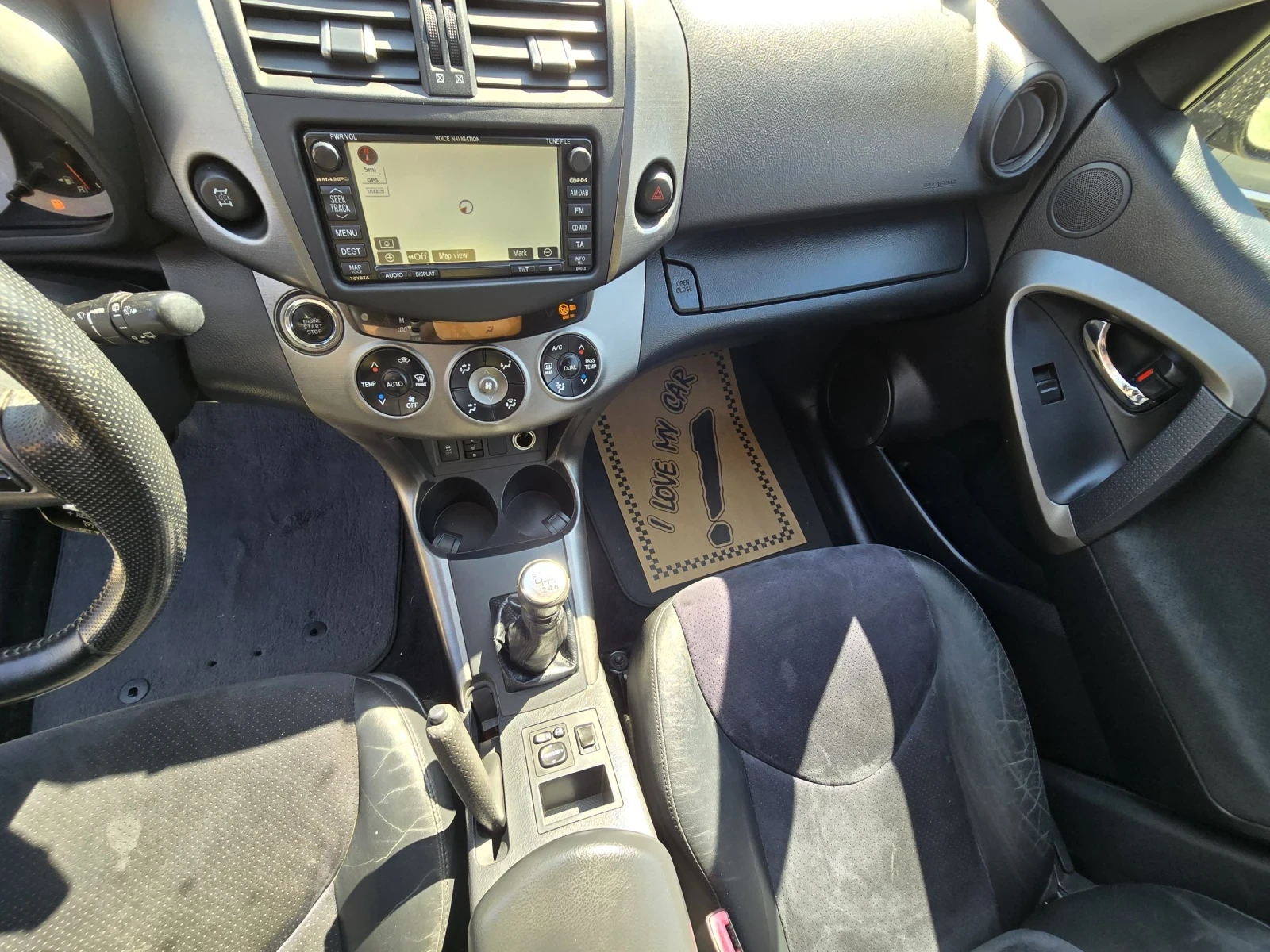 Toyota Rav4 D4D, снимка 8 - Автомобили и джипове - 53752588