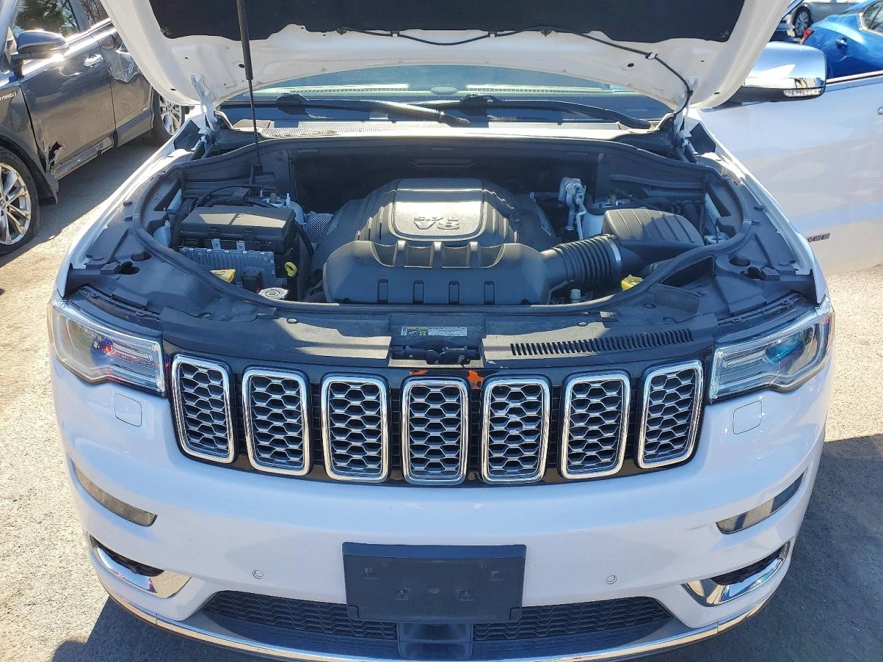 Jeep Grand cherokee 5.7 V8 / SUMMIT / ОБУДХ / FACE / DISTRONIC / FULL, снимка 12 - Автомобили и джипове - 54424928