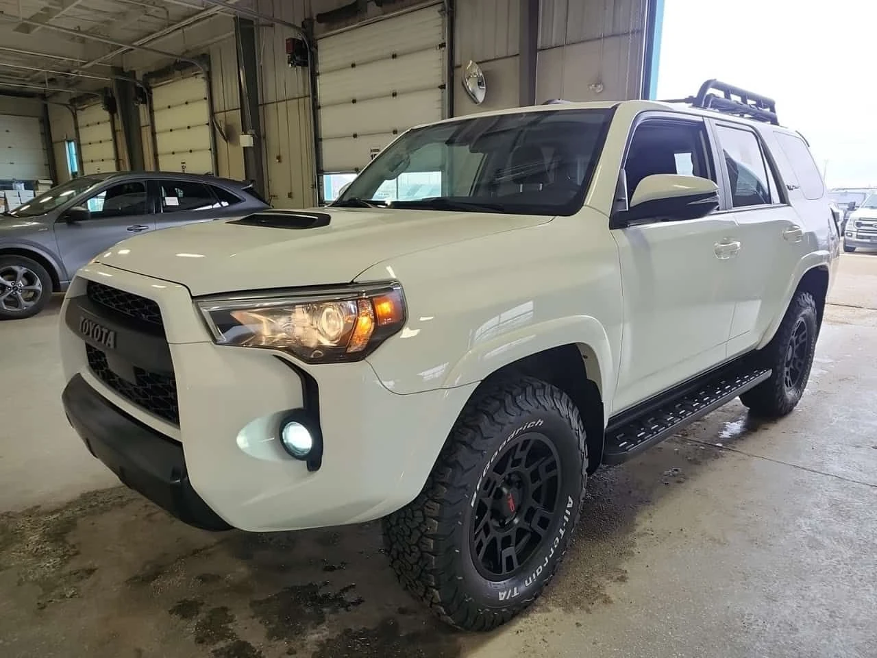 Toyota 4runner ПОДГРЕВИ| ПАНОРАМА| 2 КЛЮЧА| 