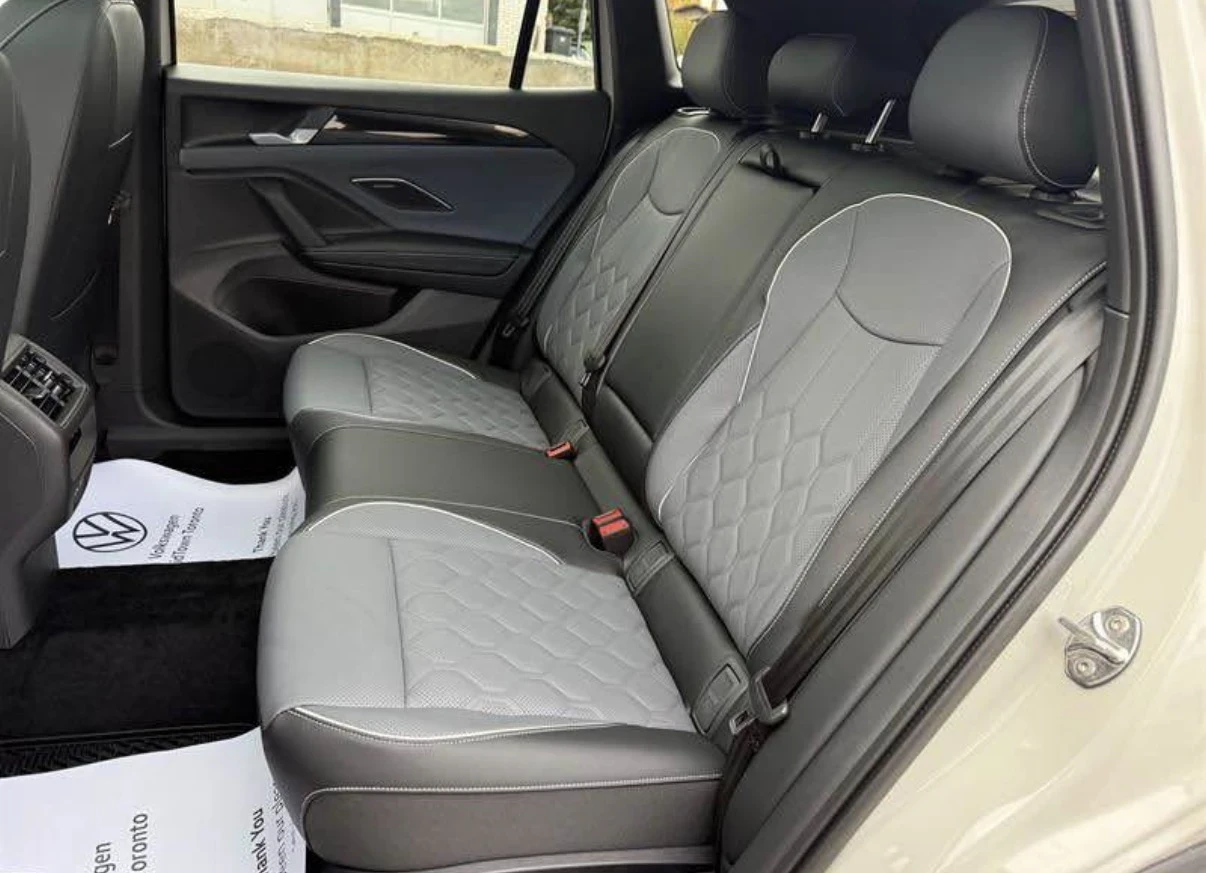 VW Tiguan HIGHLINE TURBO * R LINE * МАСАЖ * ОБДУХВАНЕ * НОВ , снимка 7 - Автомобили и джипове - 54670907