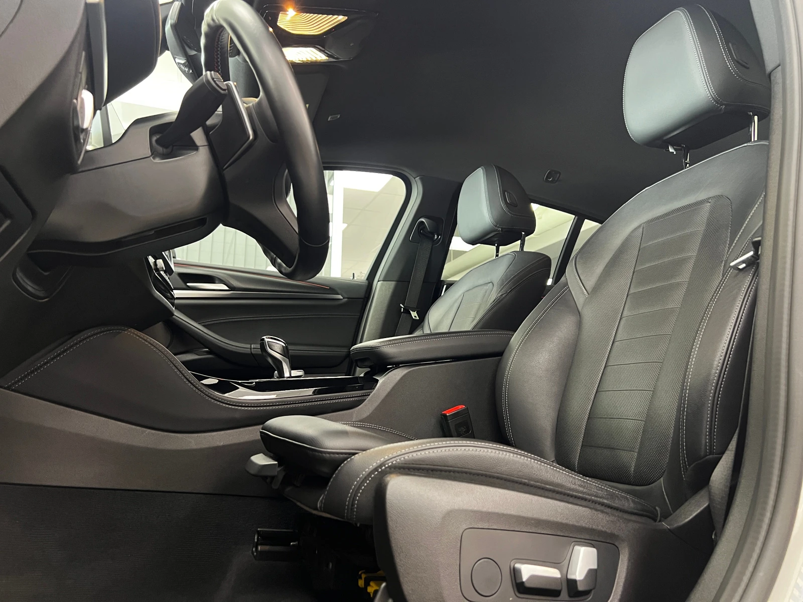 BMW X4 M40d, снимка 8 - Автомобили и джипове - 54847186