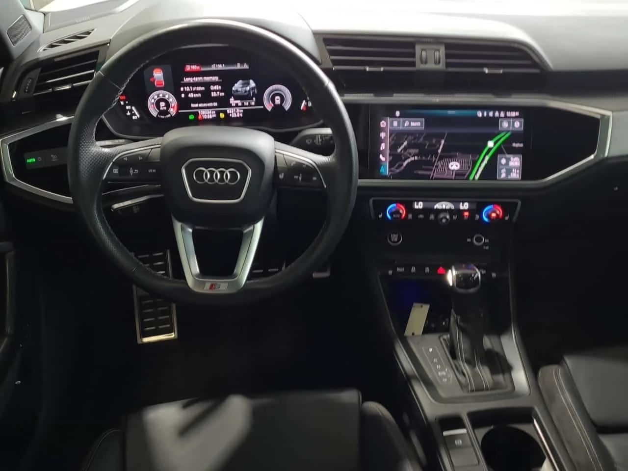Audi Q3 TECHNIK| CARFAX | АВТОКРЕДИТ БЕЗ ПЪРВОНАЧАЛНА , снимка 7 - Автомобили и джипове - 55303938