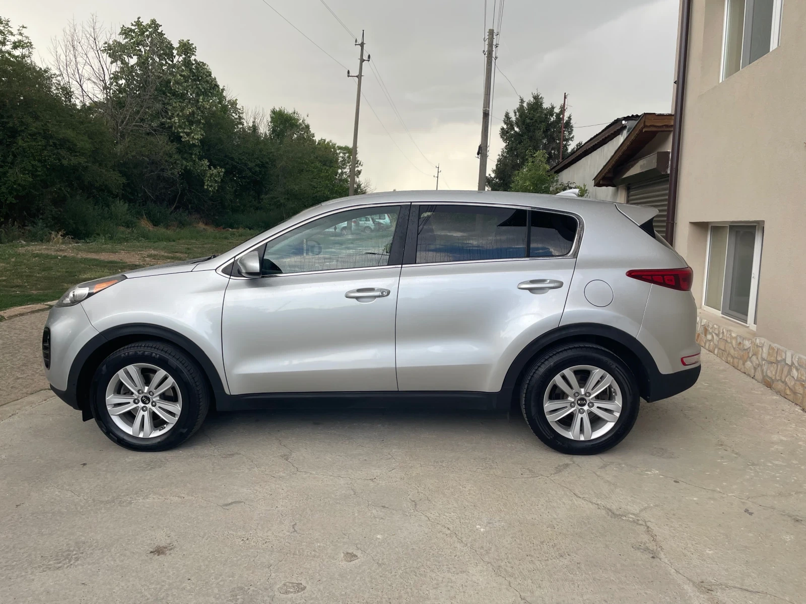 Kia Sportage 4Х4 Автомат, снимка 5 - Автомобили и джипове - 55437341
