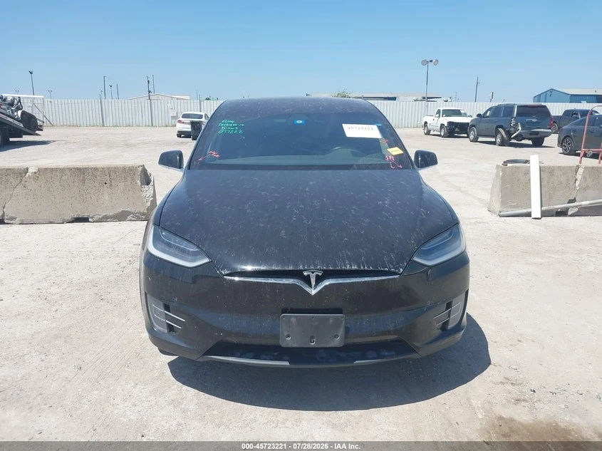 Tesla Model X 75D AWD, снимка 13 - Автомобили и джипове - 55893513