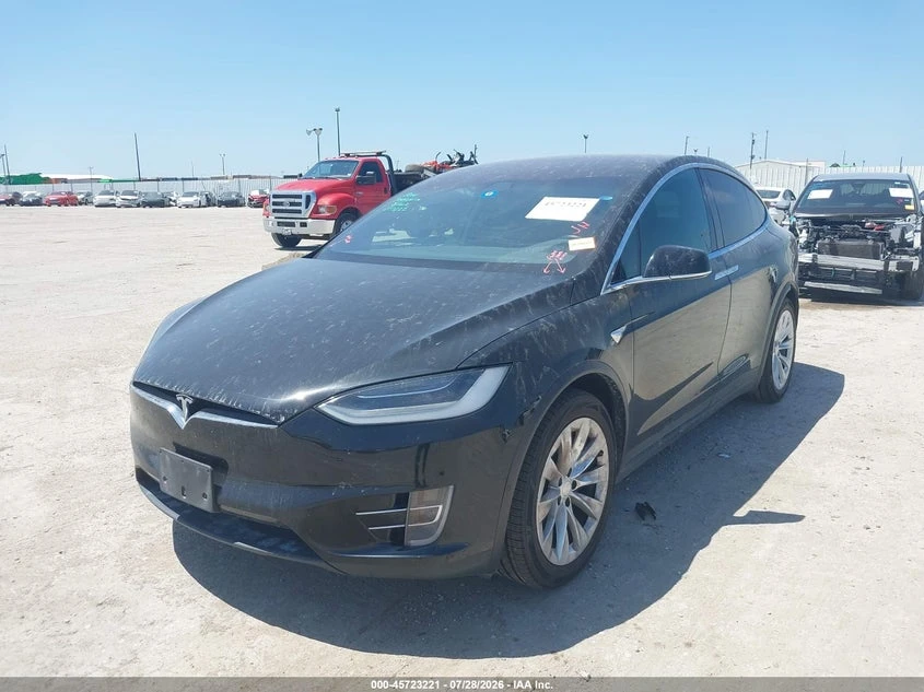 Tesla Model X 75D AWD, снимка 2 - Автомобили и джипове - 55893513