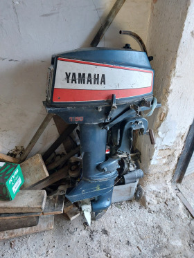 Лодка Yamaha 25