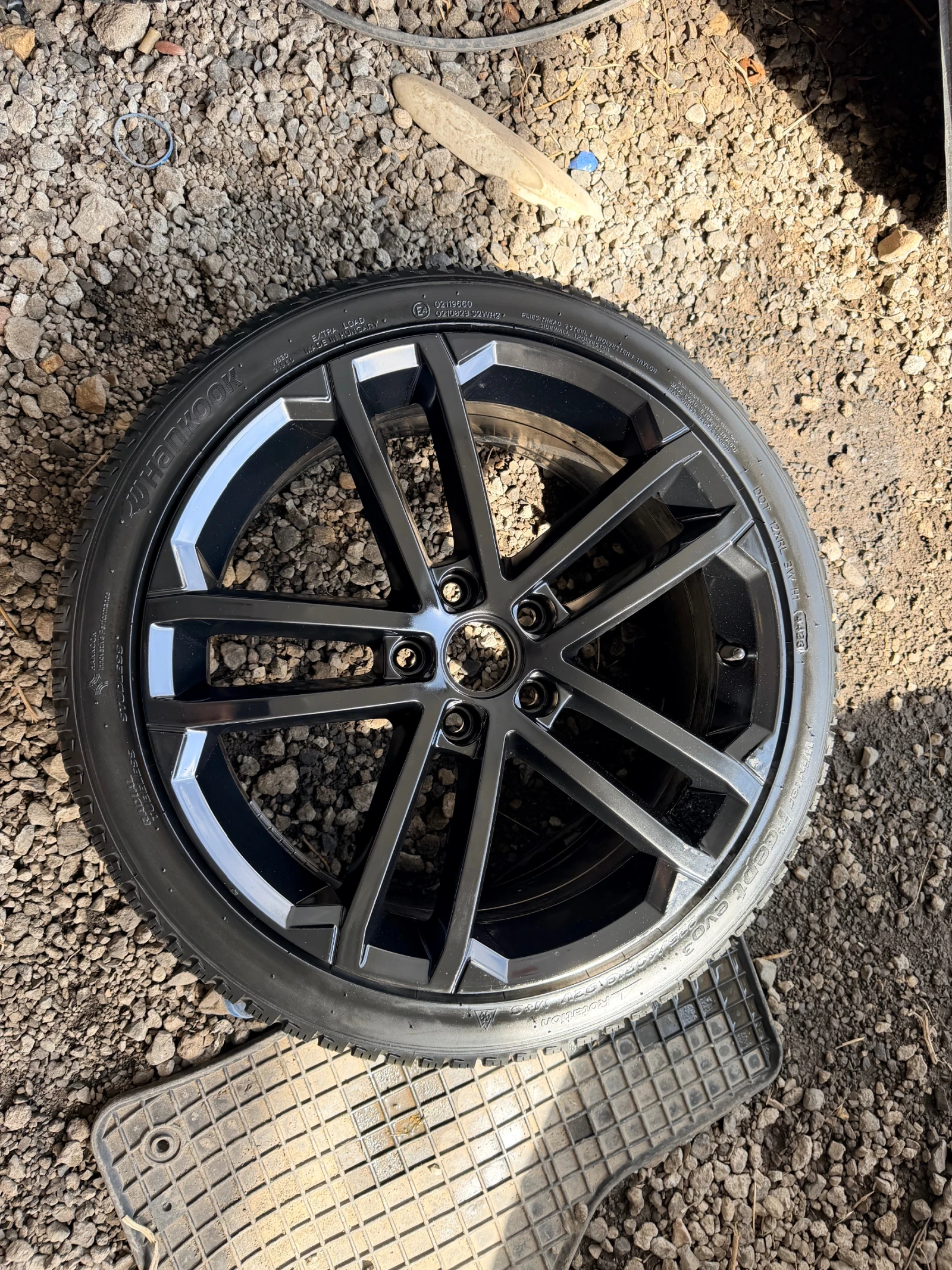 Гуми с джанти Hankook 225/40R18