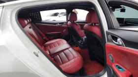 Kia Stinger 2.0* BLIND SPOT* HUD* ЕЛ. БАГАЖНИК* 360* КРАЙНА ЦЕ, снимка 12