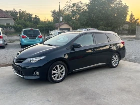 Toyota Auris 2.0D4D KEYLESS & PANORAMA, снимка 2
