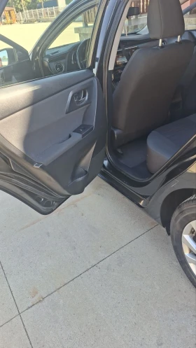 Toyota Auris, снимка 5