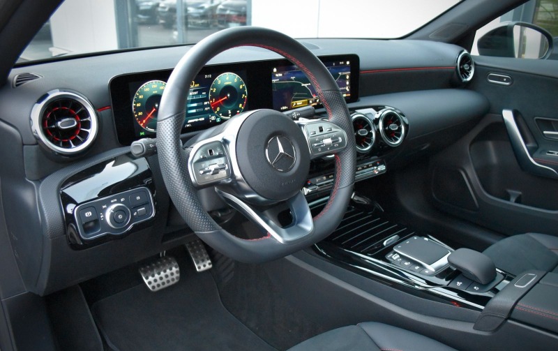 Mercedes-Benz A45 AMG AMG**4M*MBUX*PANO*MULTIBEAM*, снимка 12 - Автомобили и джипове - 45095498