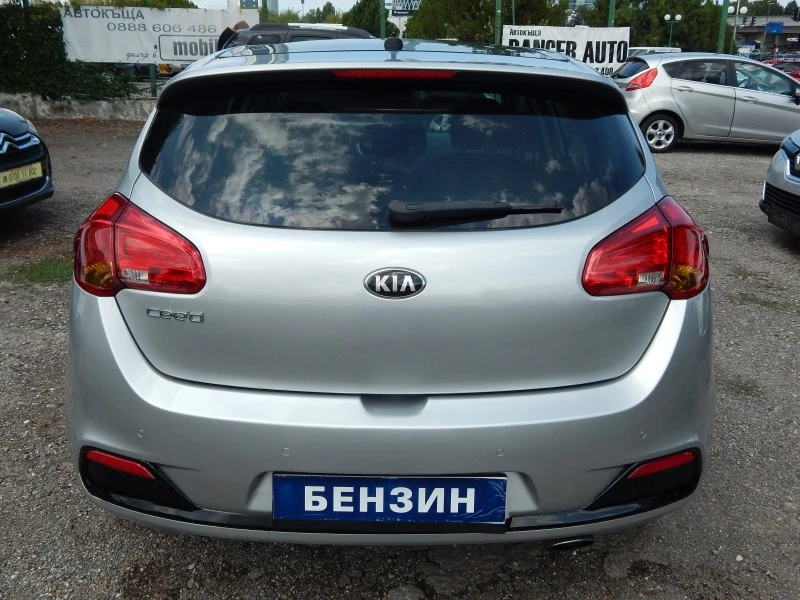 Kia Ceed 1.6i* ПЕРФЕКТНА* , снимка 5 - Автомобили и джипове - 42023725