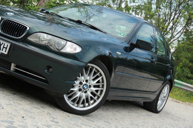 BMW 330 xi, снимка 1 - Автомобили и джипове - 46403238