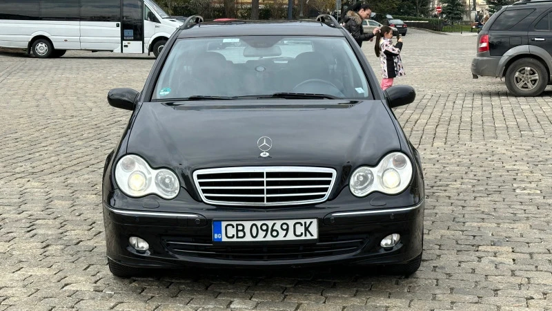 Mercedes-Benz C 220 Avantgarde, Без Ръжда, Много Екстри, снимка 2 - Автомобили и джипове - 47174237