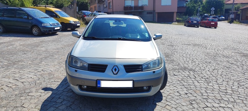 Renault Megane, снимка 2 - Автомобили и джипове - 46423295