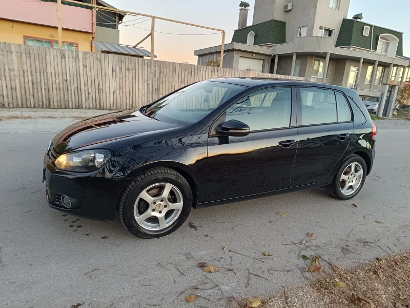 VW Golf 1.6, снимка 5 - Автомобили и джипове - 47887442