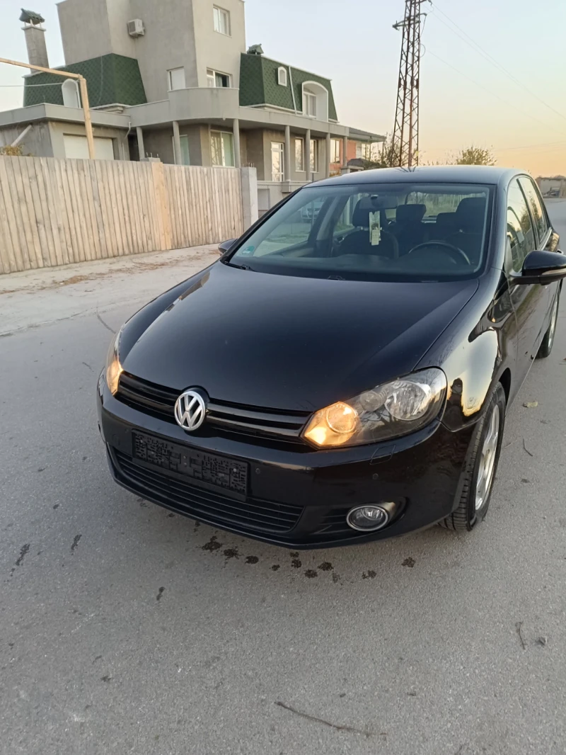 VW Golf 1.6, снимка 6 - Автомобили и джипове - 47887442