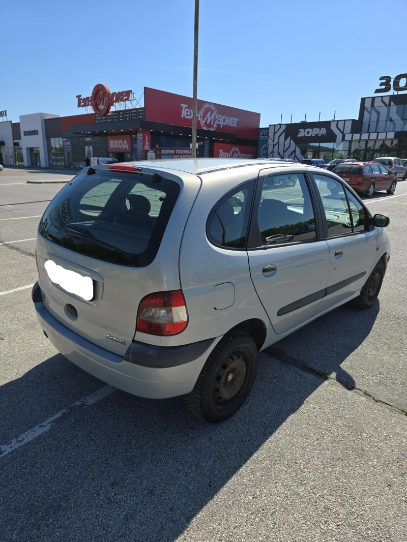 Renault Scenic, снимка 6 - Автомобили и джипове - 52295886