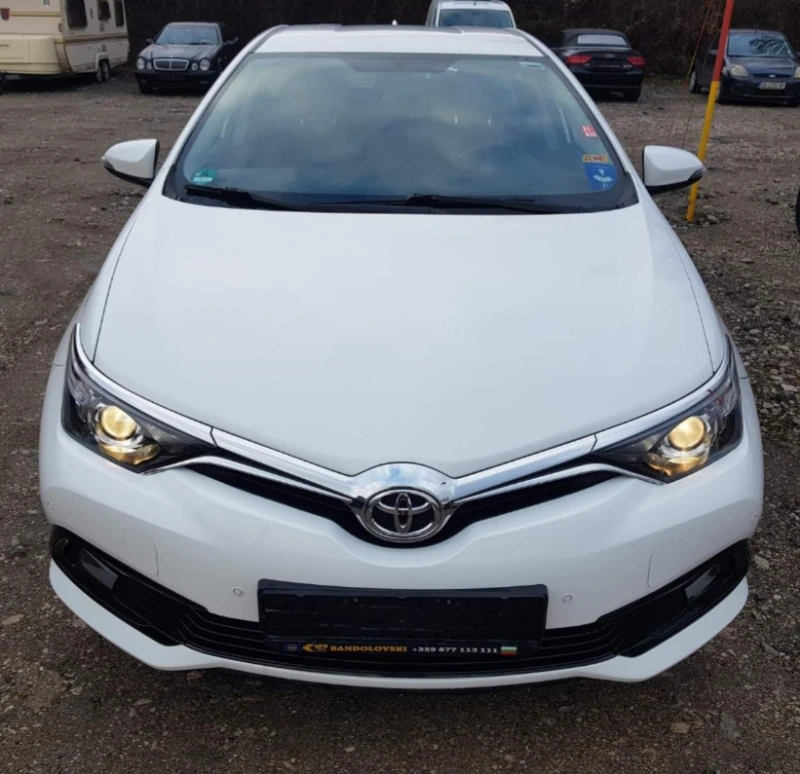 Toyota Auris 1.4 D-4D / ТОП, снимка 2 - Автомобили и джипове - 51628141