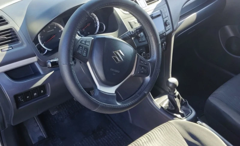 Suzuki Swift ddis Keyless Go , снимка 8 - Автомобили и джипове - 52347847