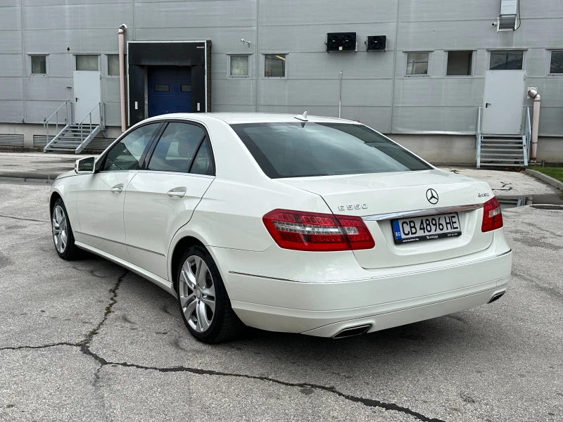 Mercedes-Benz E 500 5.5i 388 к.с. 4matic, снимка 3 - Автомобили и джипове - 52362951