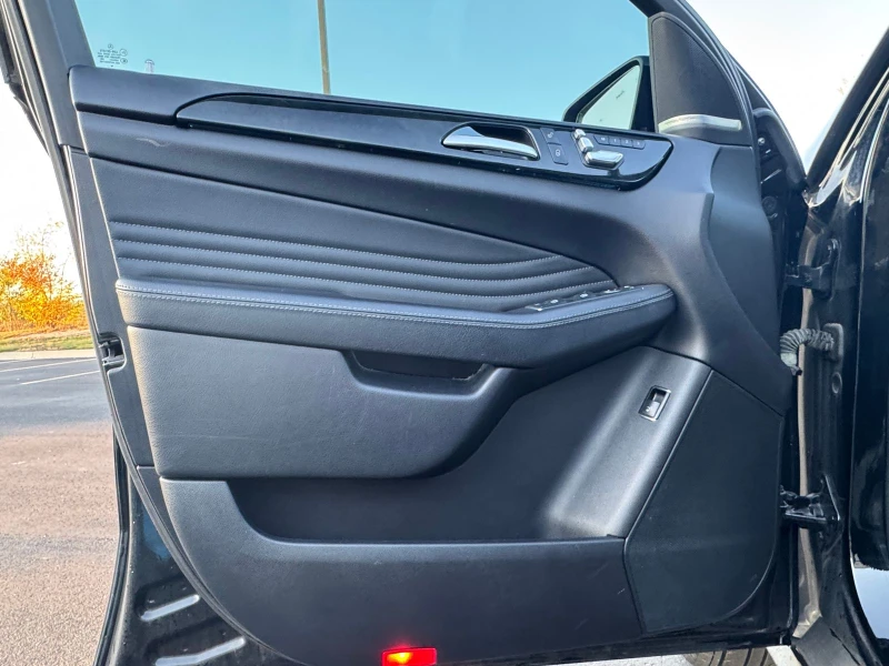 Mercedes-Benz GLE 450 4MATIC Coupe, снимка 12 - Автомобили и джипове - 52535331