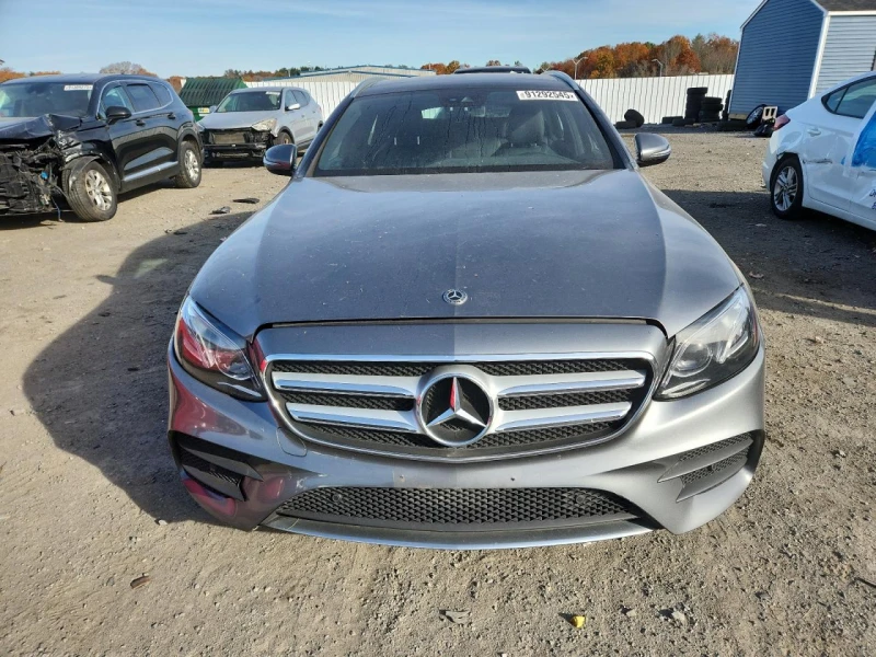 Mercedes-Benz E 400 4MATIC| AMG PKG| DIGITAL| BURMESTER, снимка 2 - Автомобили и джипове - 52616033