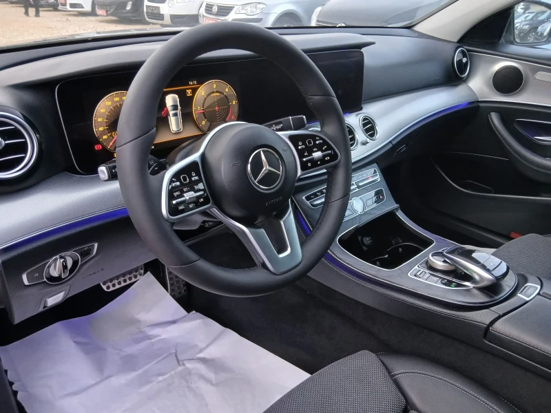 Mercedes-Benz E 220 АВТОМАТИК ЕВРО6, снимка 9 - Автомобили и джипове - 52648680