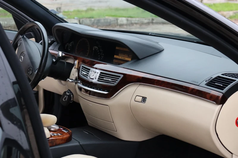 Mercedes-Benz S 320, снимка 9 - Автомобили и джипове - 52709269