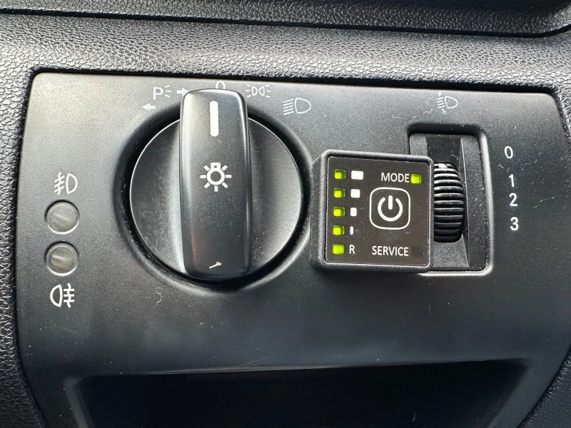 Mercedes-Benz A 150 1.5i 95 к.с. Газ/бензин, снимка 14 - Автомобили и джипове - 53033858