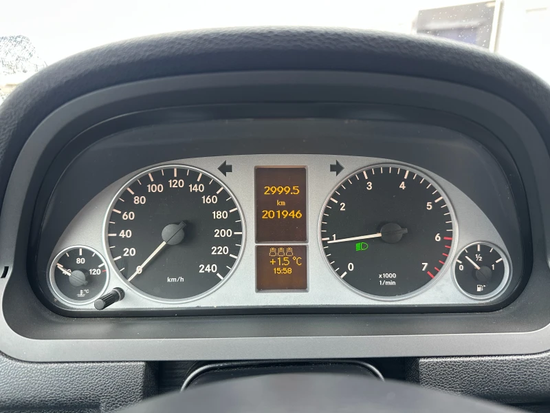 Mercedes-Benz A 150 1.5i 95 к.с. Газ/бензин, снимка 13 - Автомобили и джипове - 53033858