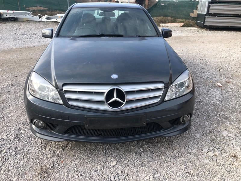 Mercedes-Benz C 220, снимка 3 - Автомобили и джипове - 46610616