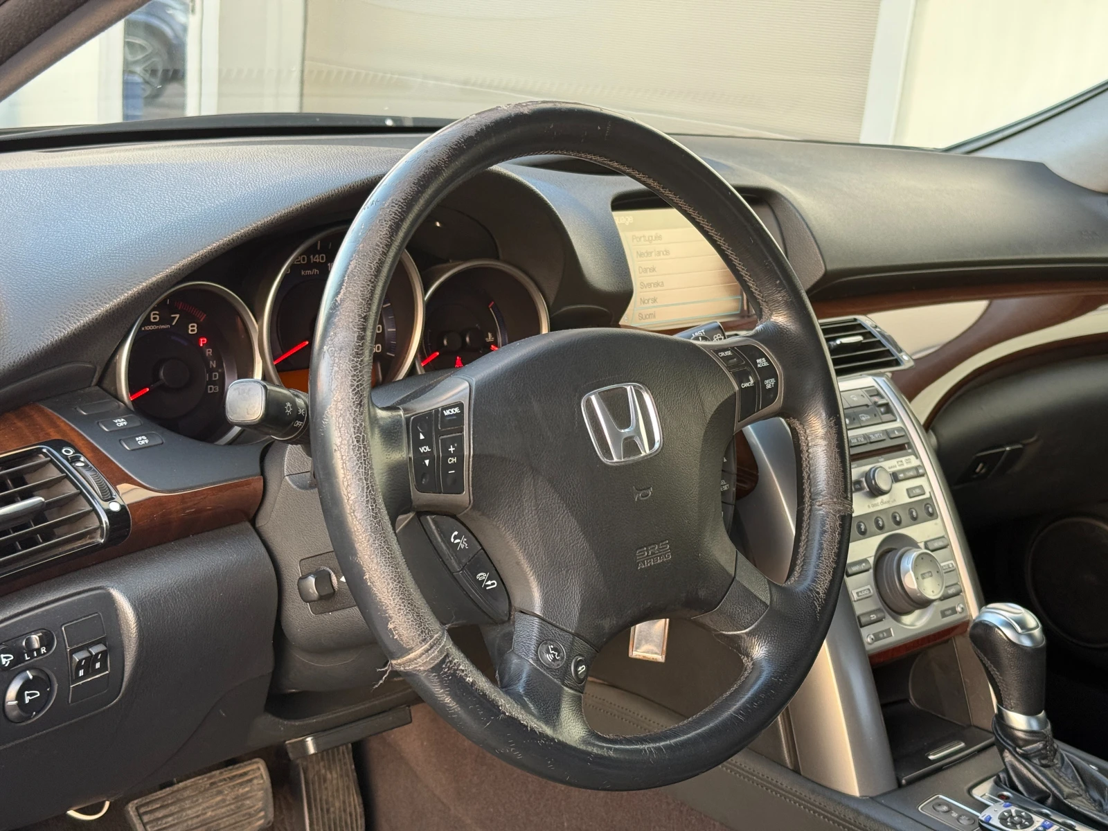 Honda Legend реален пробег, снимка 8 - Автомобили и джипове - 39675437