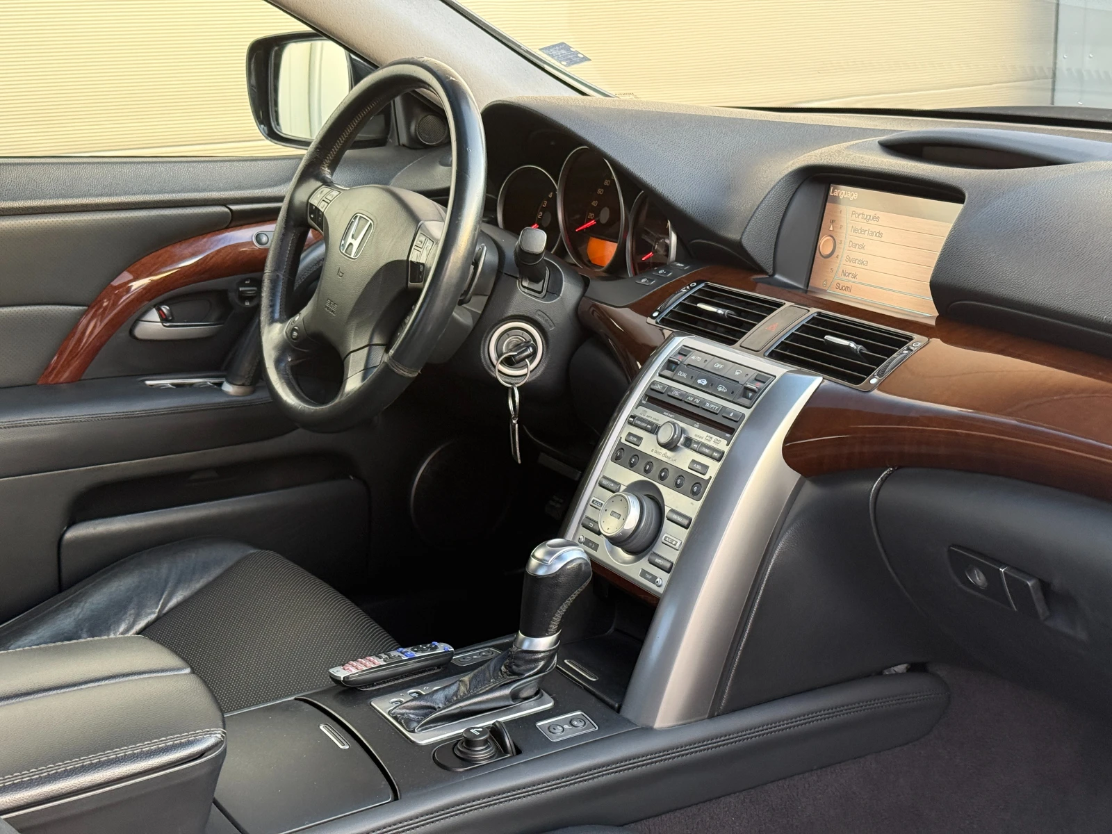 Honda Legend реален пробег, снимка 9 - Автомобили и джипове - 39675437