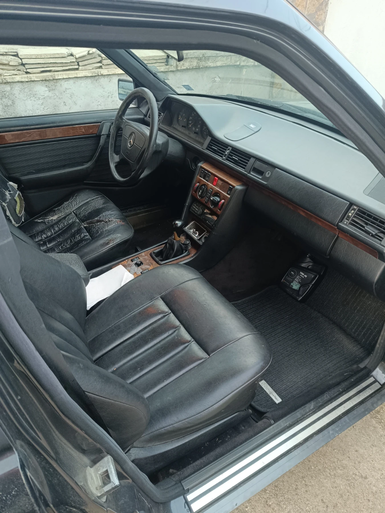 Mercedes-Benz 124  - изображение 2