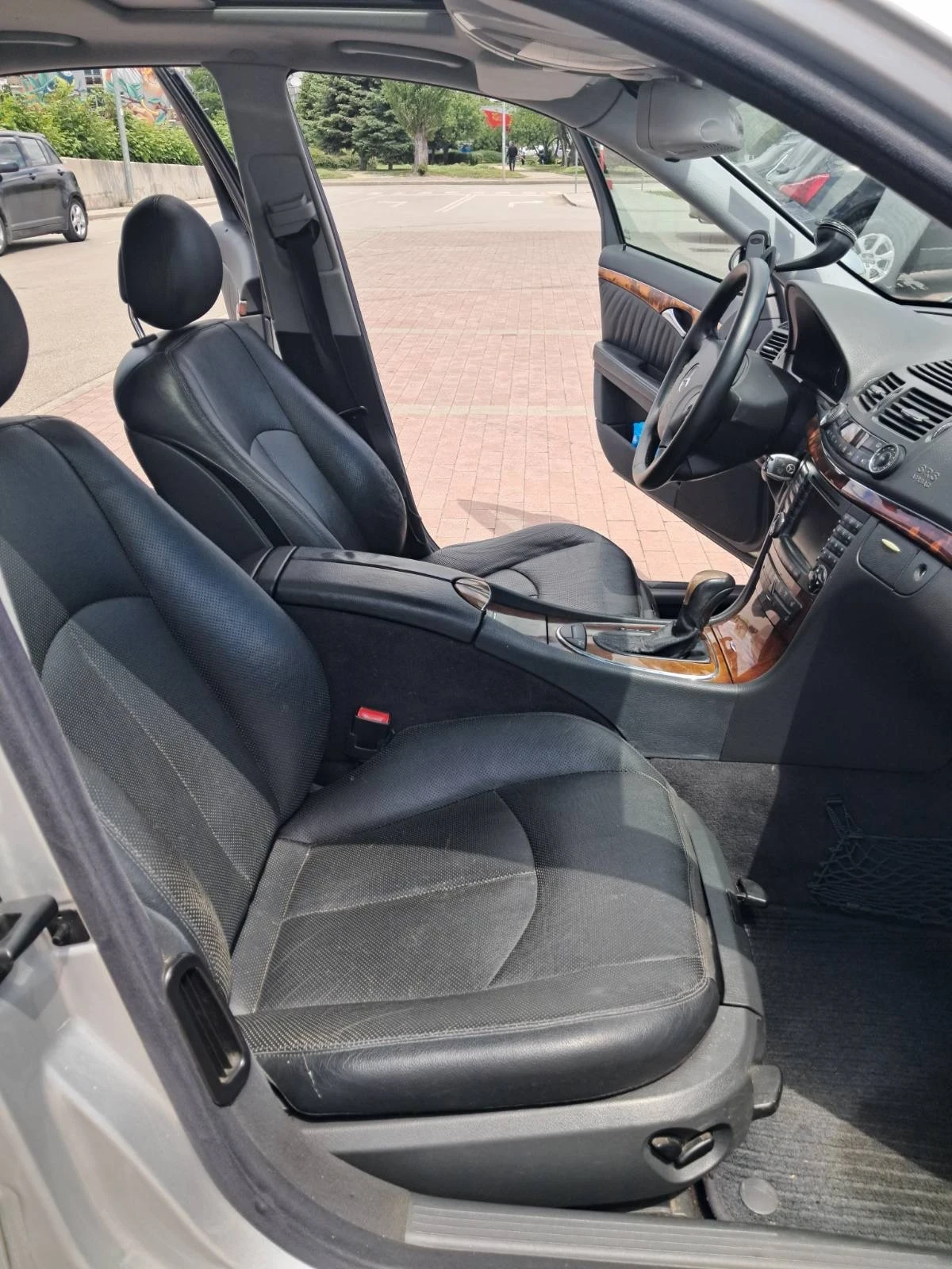 Mercedes-Benz E 320  - изображение 10