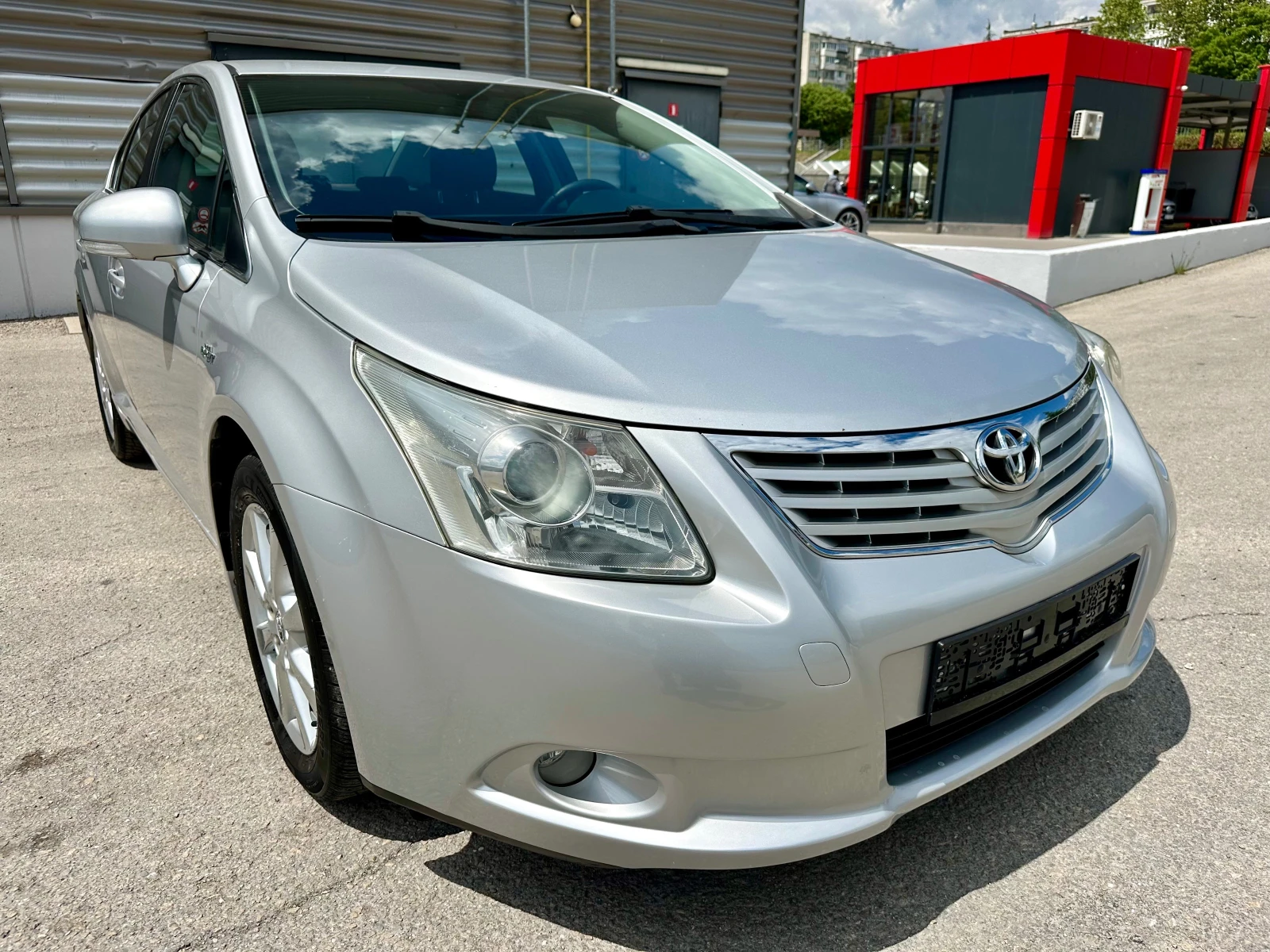 Toyota Avensis 2.2 D * АВТОМАТ*  - изображение 4