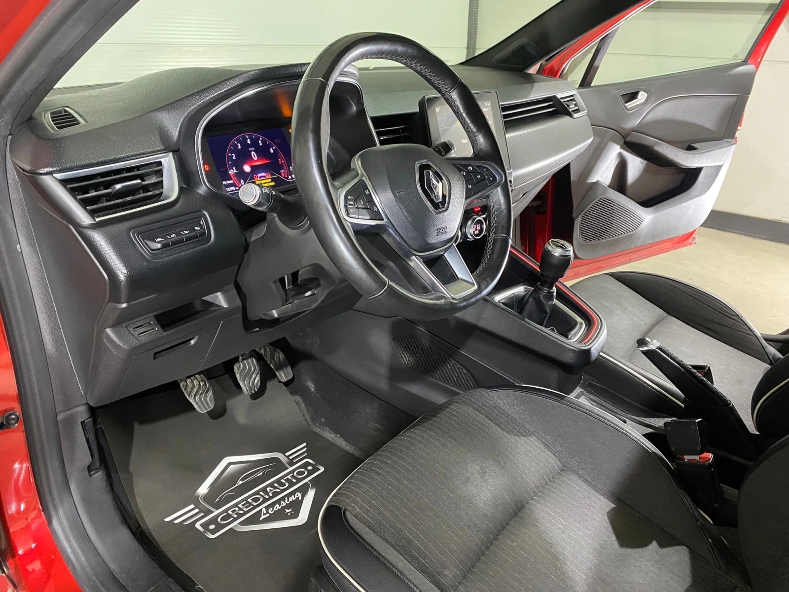 Renault Clio 1.0i 101hp - изображение 9