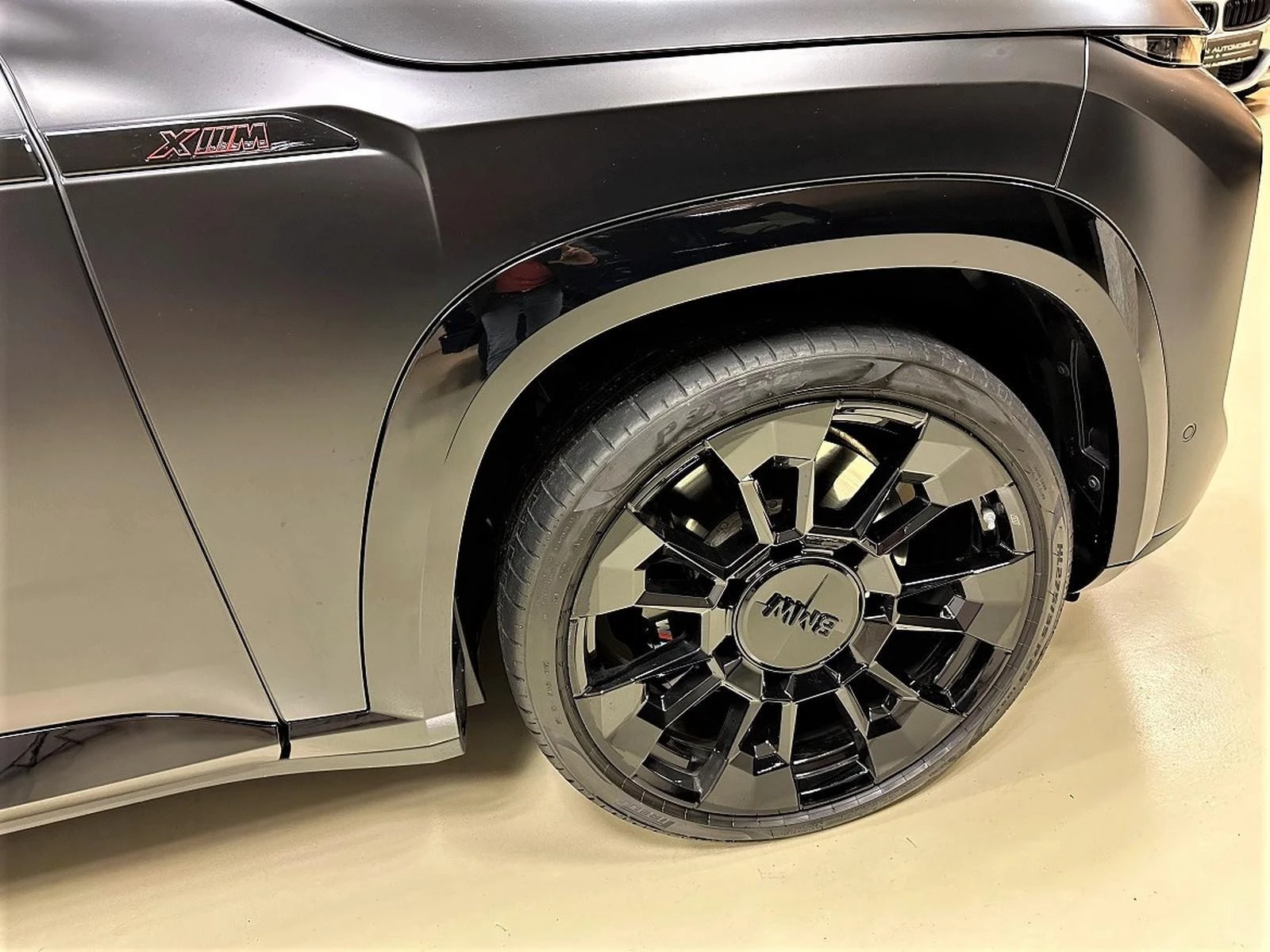 BMW XM LABEL RED/748 HP/PLUG-IN/CARBON/B&W/HEAD UP/ICONIC - изображение 6